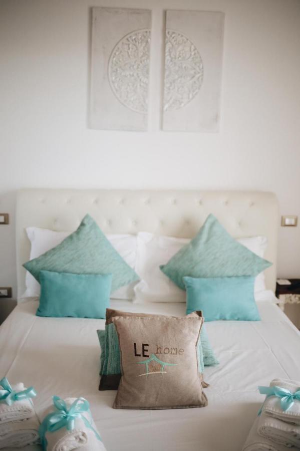 Le Home B&B Lecce Bagian luar foto