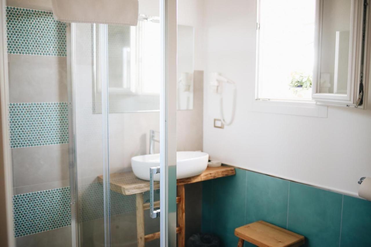Le Home Rooms Lecce Bagian luar foto