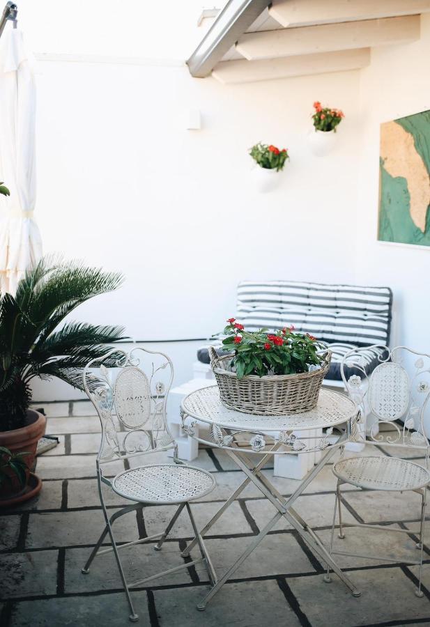 Le Home B&B Lecce Bagian luar foto