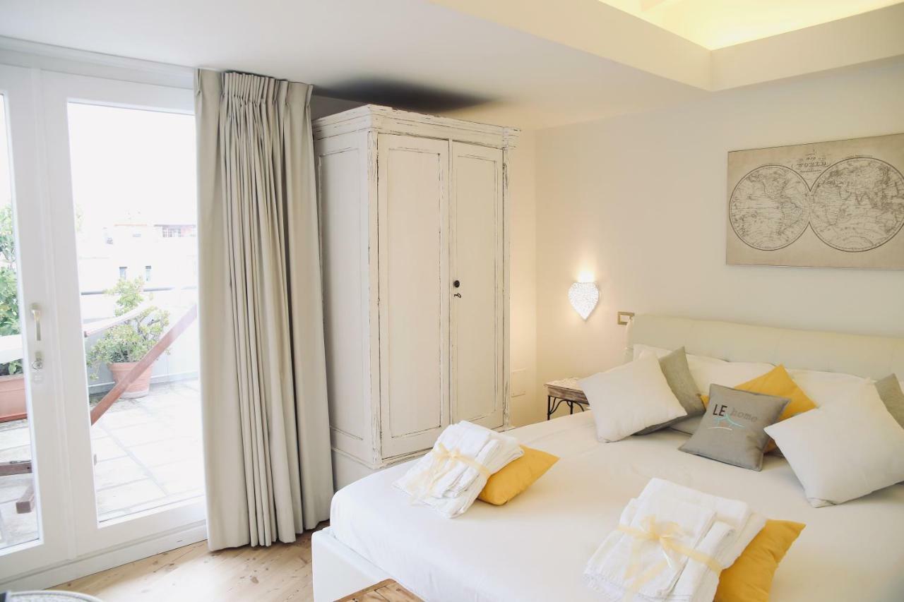 Le Home B&B Lecce Bagian luar foto